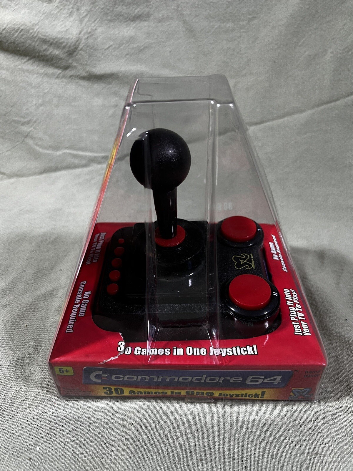 Commodore 64 C64 – 30 Games In One – Plug N Play Joystick
