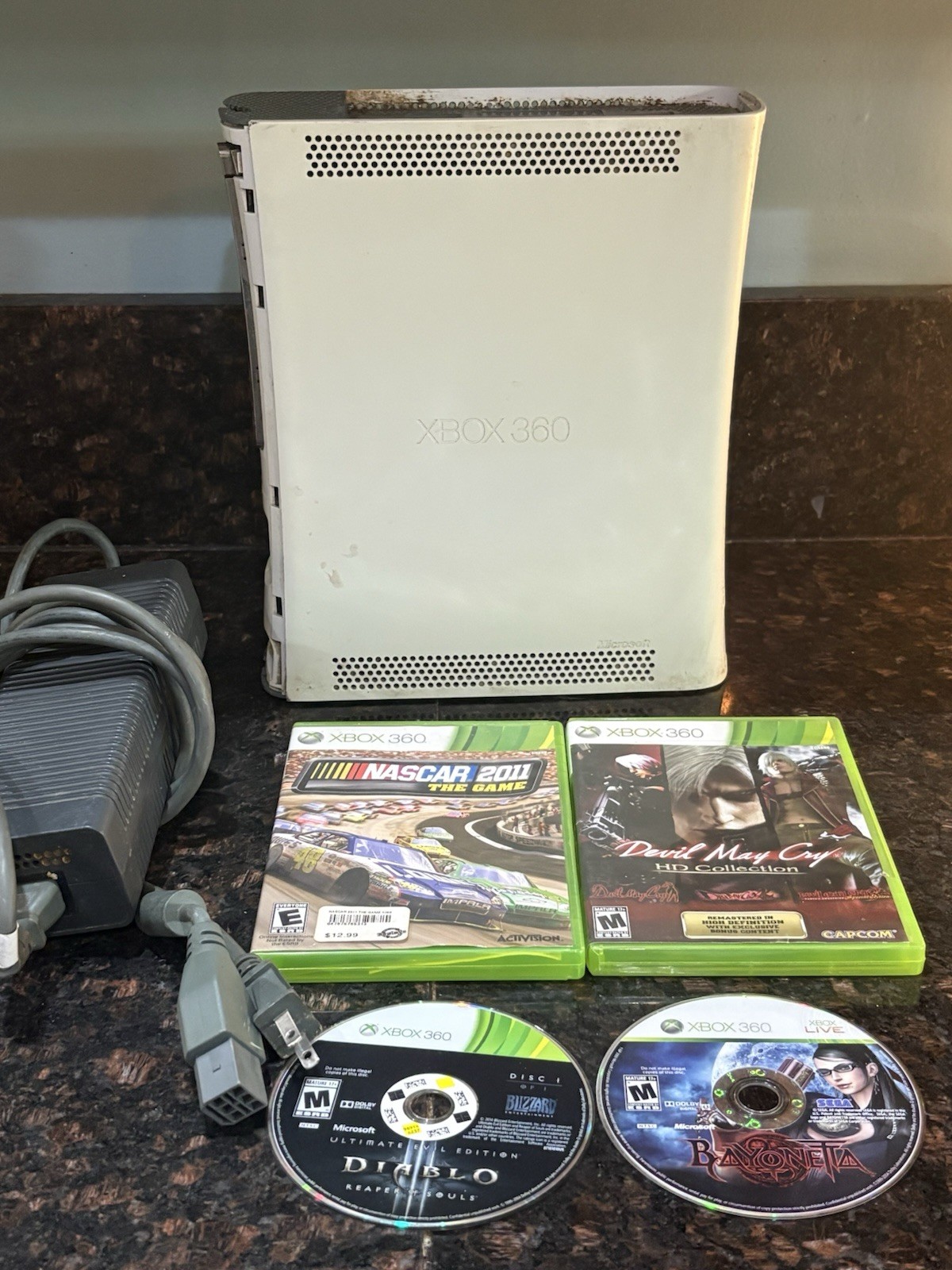 Microsoft Xbox 360 White 12.1A with Power Cable and 4 Games Jasper Model Tested