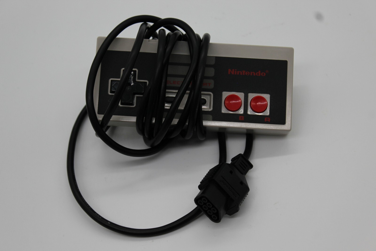 Nintendo Entertainment System (NES-001) – FOR PARTS OR REPAIR