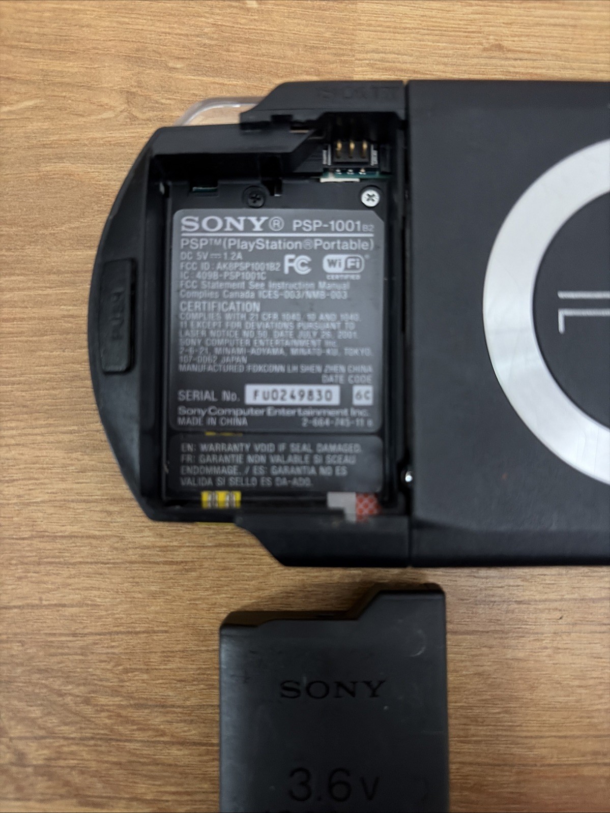 Sony PSP Go PSP-1001 PlayStation Portable – Black Working No Charger