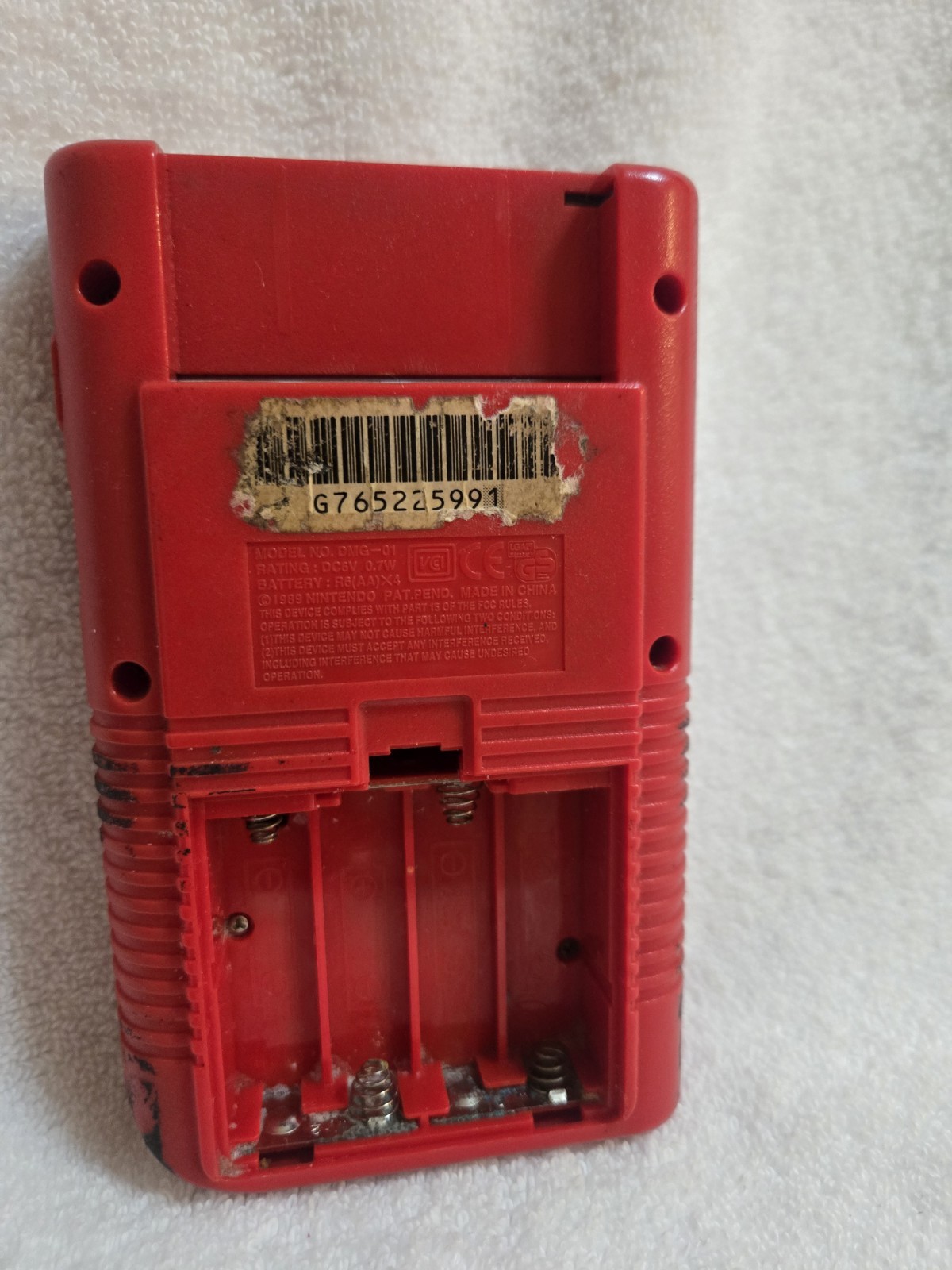 Nintendo Game Boy DMG-01 Handheld System Red, Battery Powered (1989)