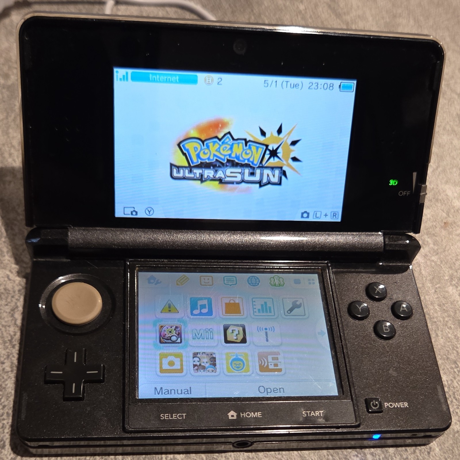Nintendo 3DS Black CTR-001(USA) Handheld Console Wi-Fi 3D Audio