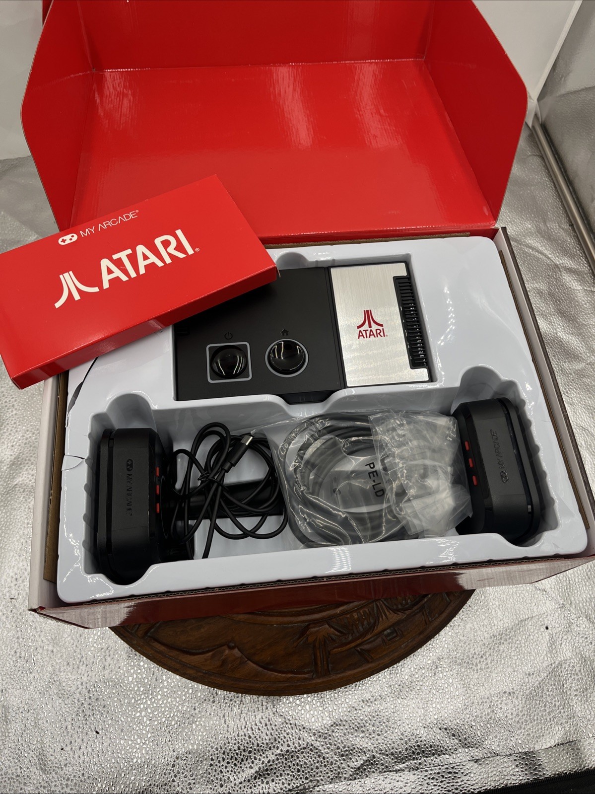 My Arcade Atari GameStation Pro HDMI Console Games 7000 – 2 Wireless Controllers