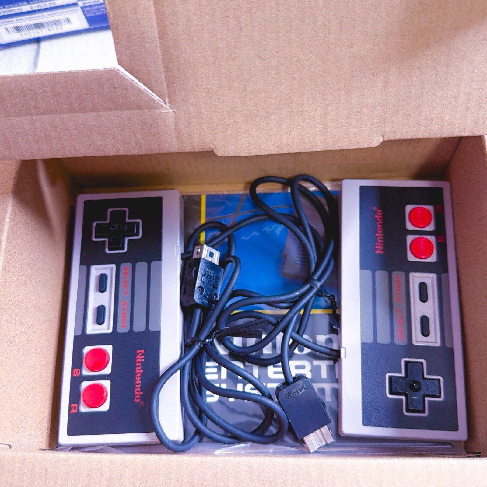 Nintendo NES Classic Edition Mini Entertainment Console with 30 Games MINT
