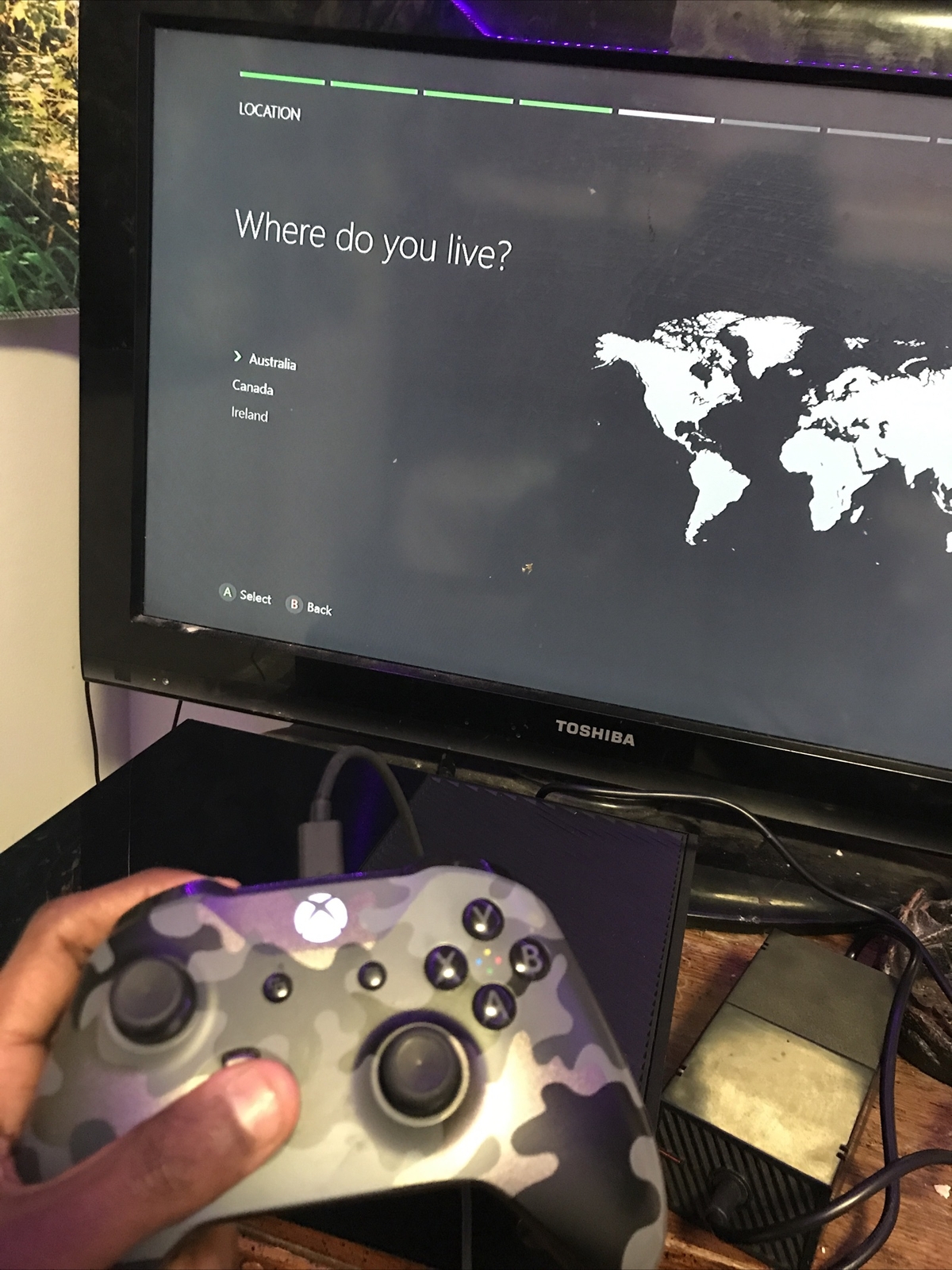 Xbox One (1540) Fully Working, Minor Scratches.