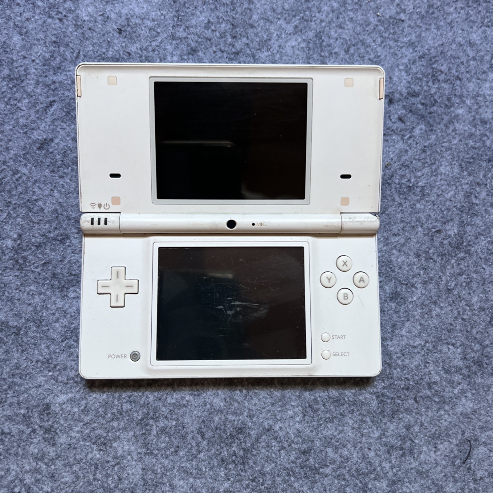 Nintendo DSi Handheld Game Console – White ROUGH Tested!