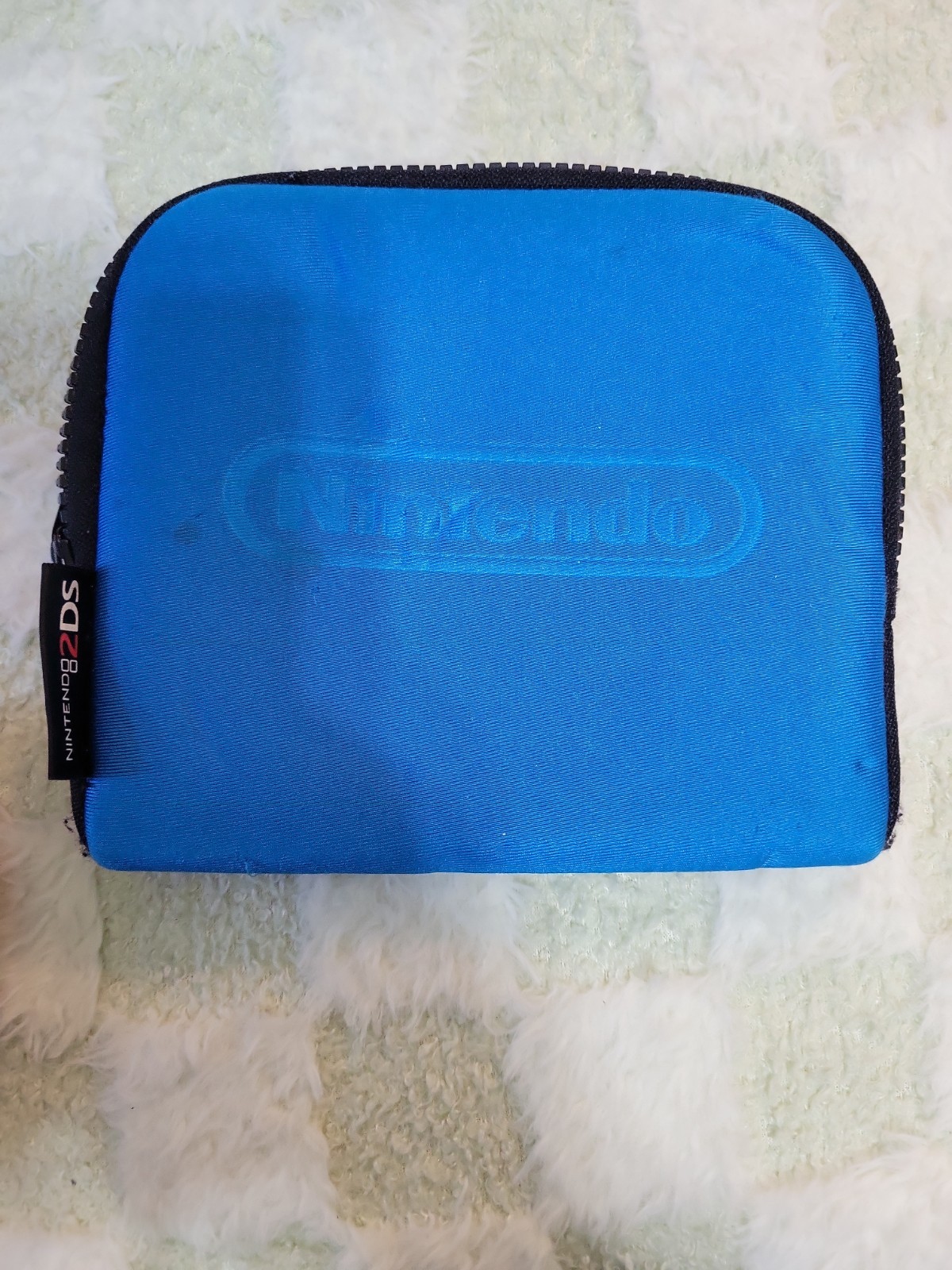 Nintendo 2DS System – Black And Blue w/Charger, Accessories (Damaged Circle Pad)