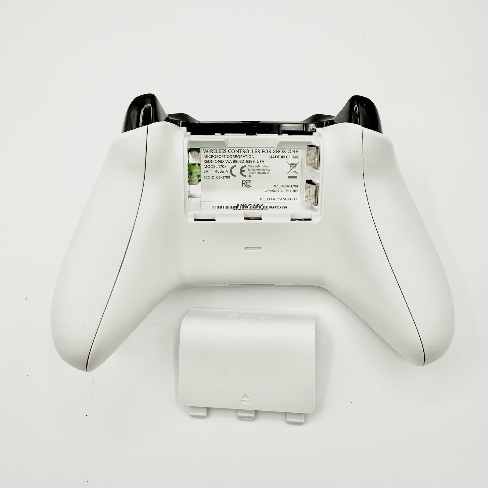 Microsoft Xbox One S White Console 500GB 1681 Cords Controller Games Tested