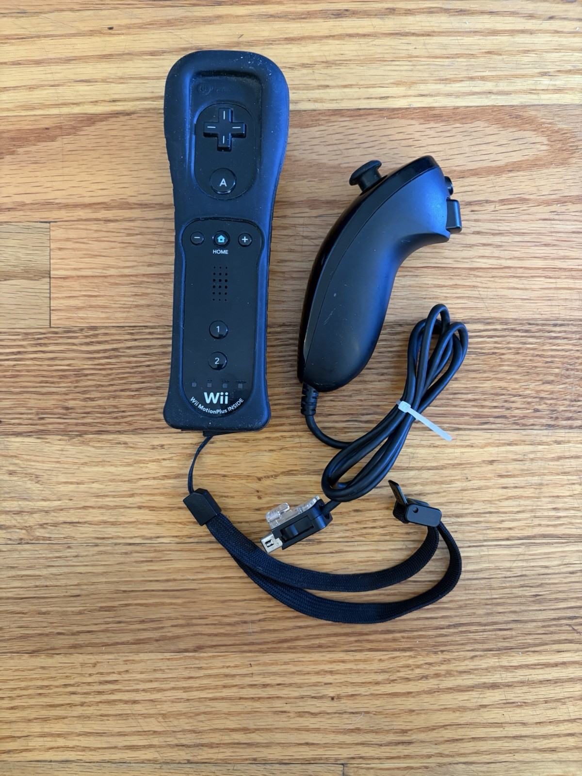 Nintendo Wii U 8GB – Full OEM Nintendo Set + Deca Sports Game #3