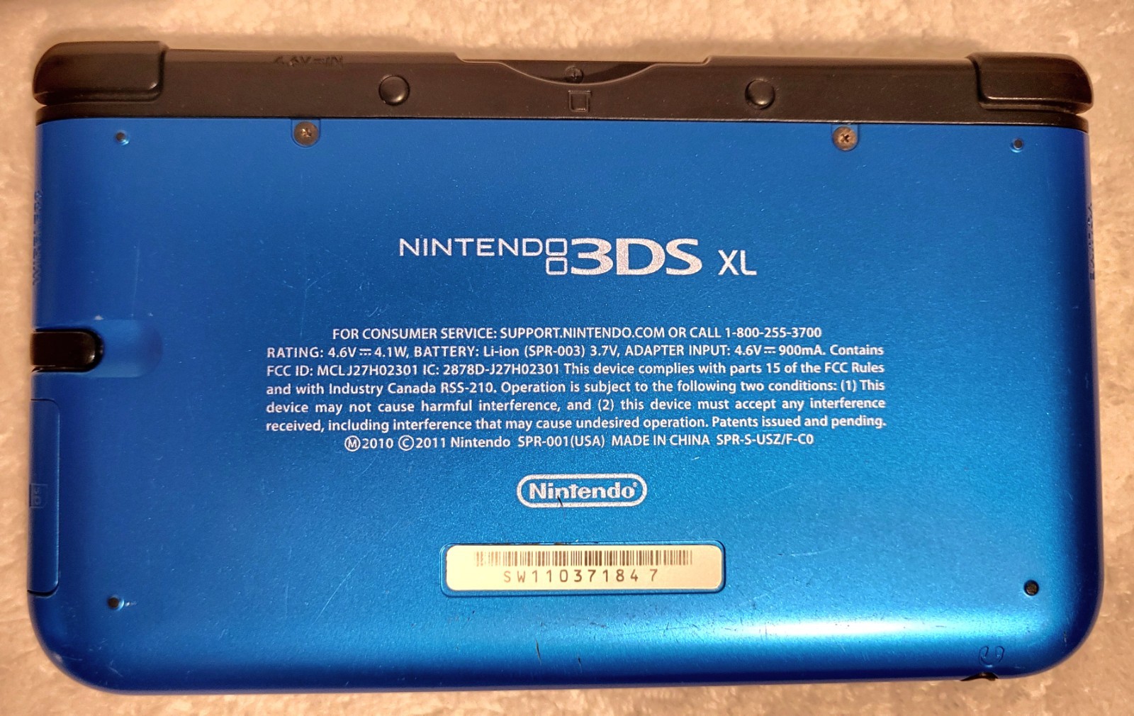 Nintendo 3DS XL Blue & Black Handheld Console System w/ Charger, Stylus, SD Card