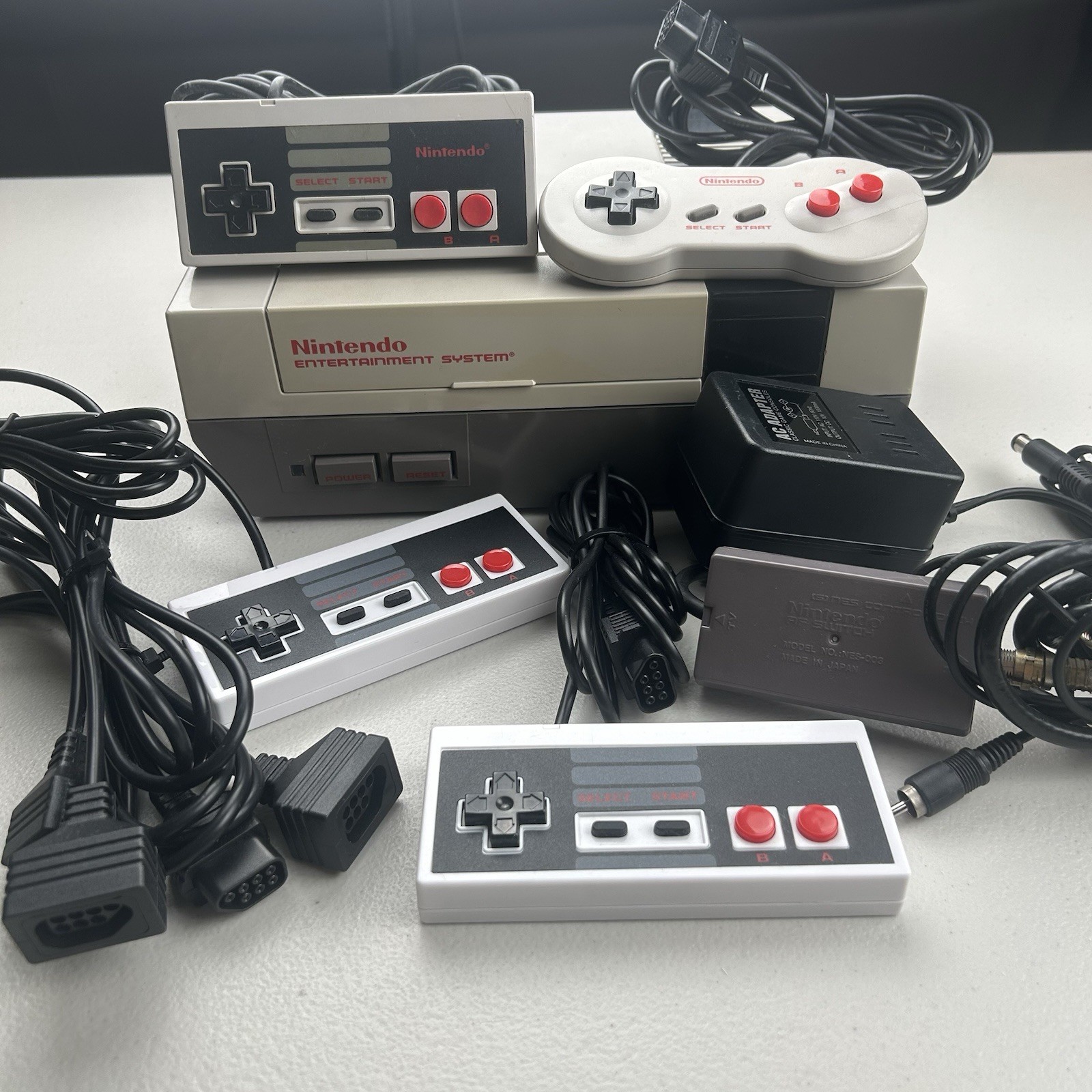 Nintendo NES Console Bundle NES-001 Dogbone Controller + 3 Controllers + MORE