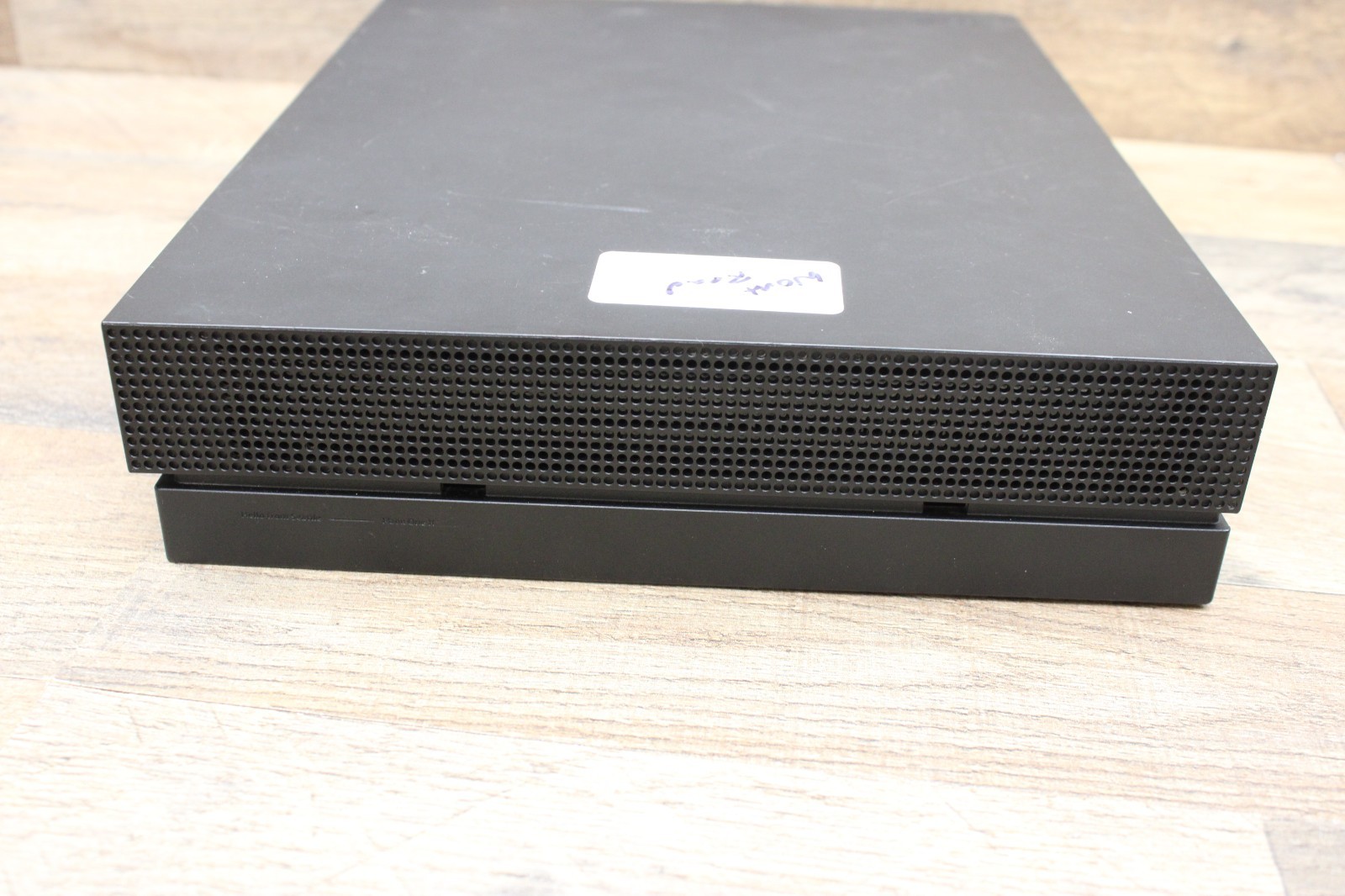 Microsoft Xbox One X 1TB Console only (Model 1787) Won’t Read Disc, For Parts