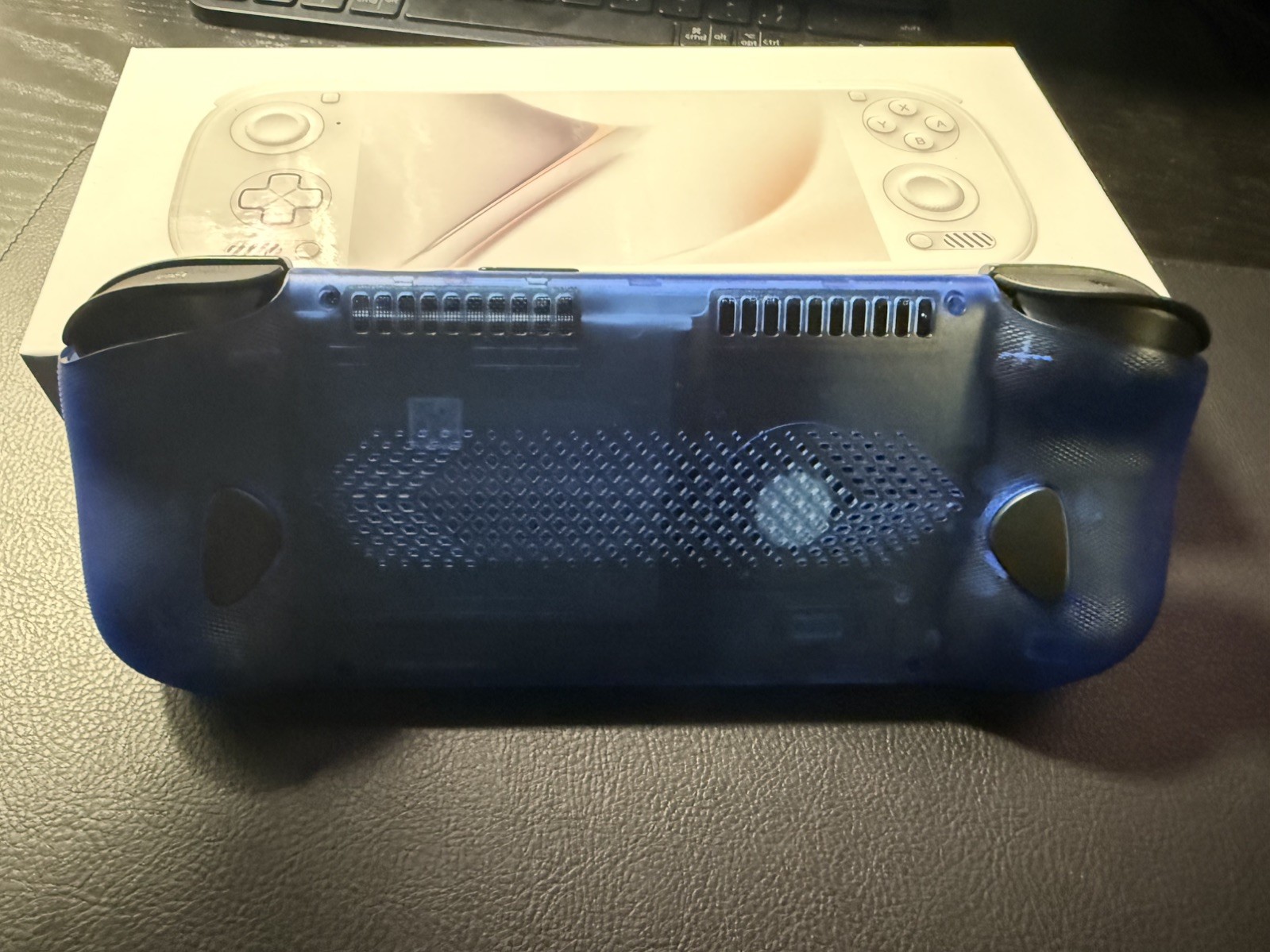 AYN Odin 3 Max – 16/512GB – Clear Blue – 1TB micro sd card included!