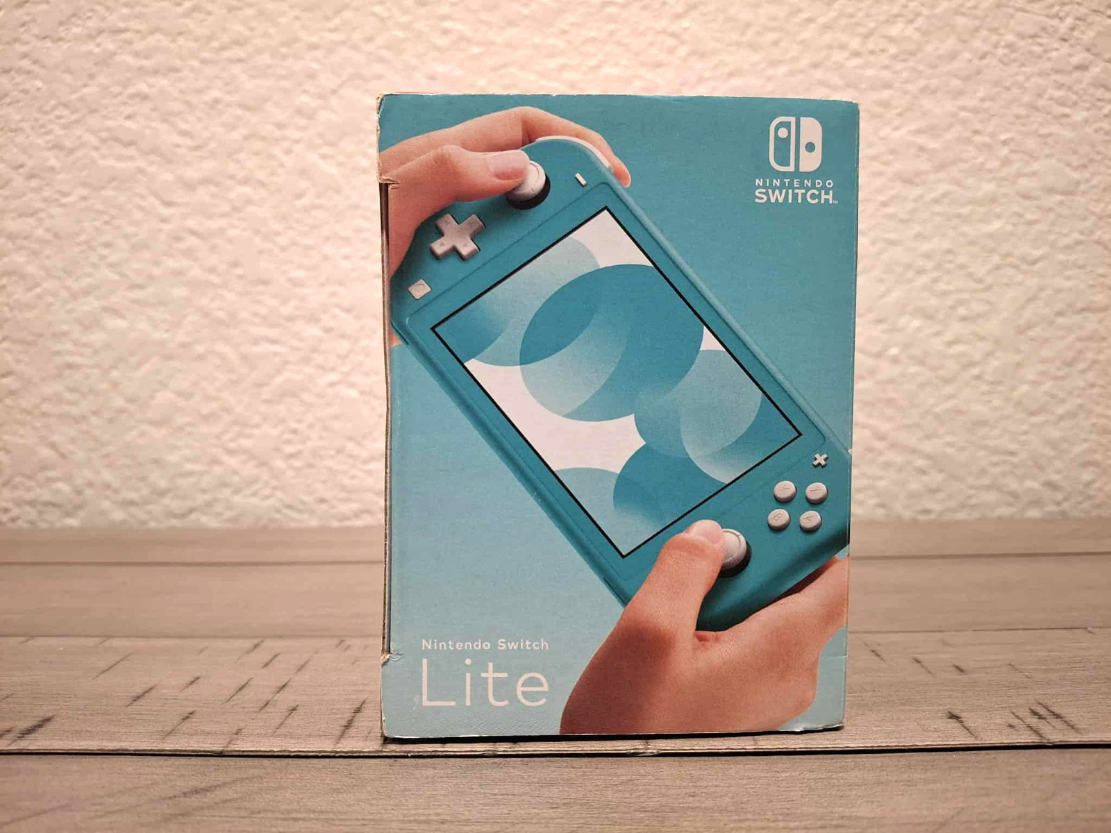 NEW Nintendo Switch Lite Console in Turquoise + Carrying Case Bundle/Lot – Mario