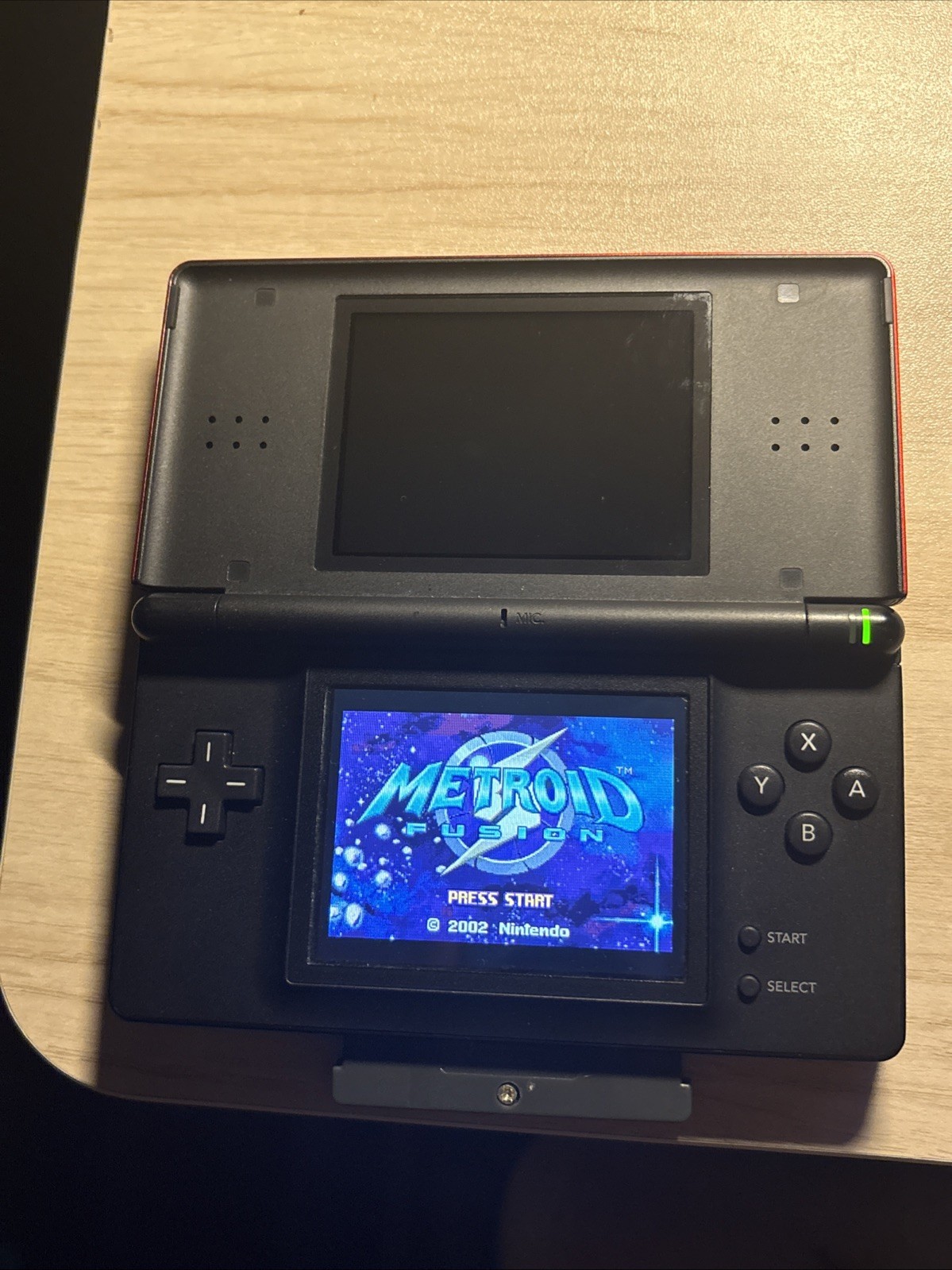 Nintendo DS Lite – Crimson Red READ DESCRIPTION