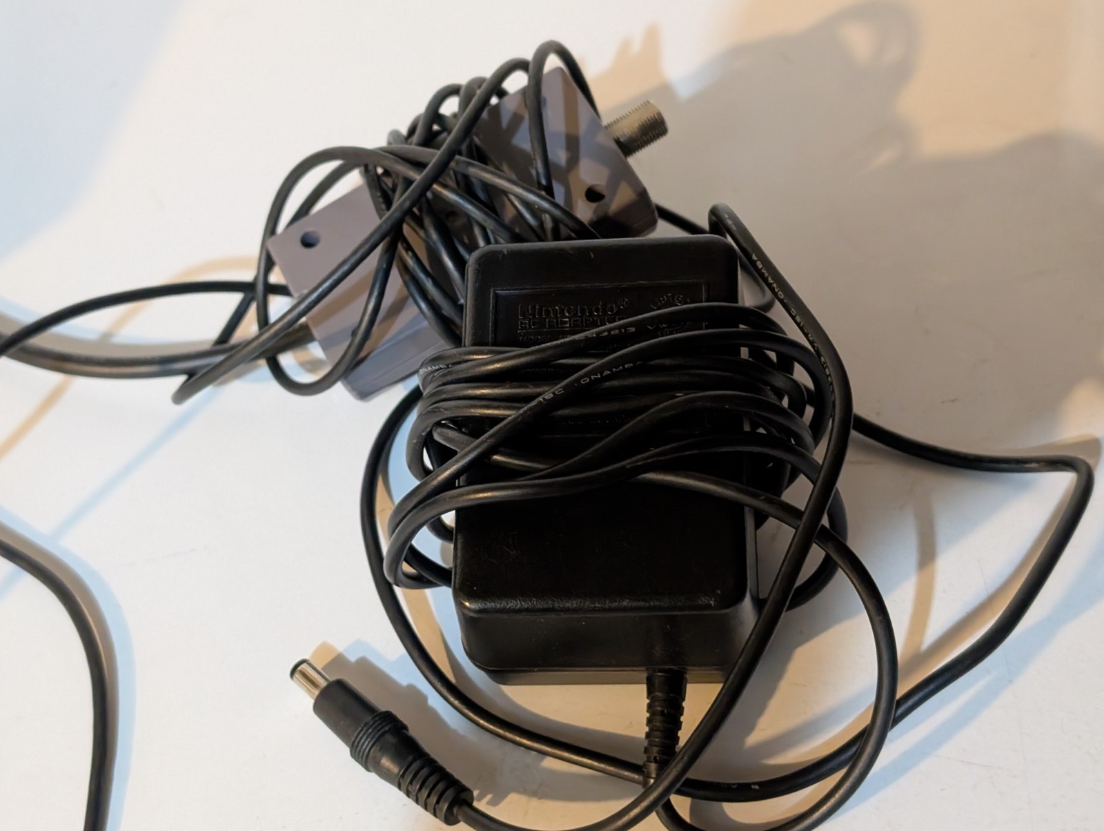 Nintendo Entertainment System NES Original Console + 2 Controleurs+Cable+ Manual