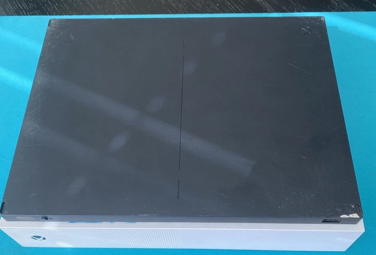 Xbox One S All Digital Edition – For Parts Or Repair – Hard Drive Is Dead