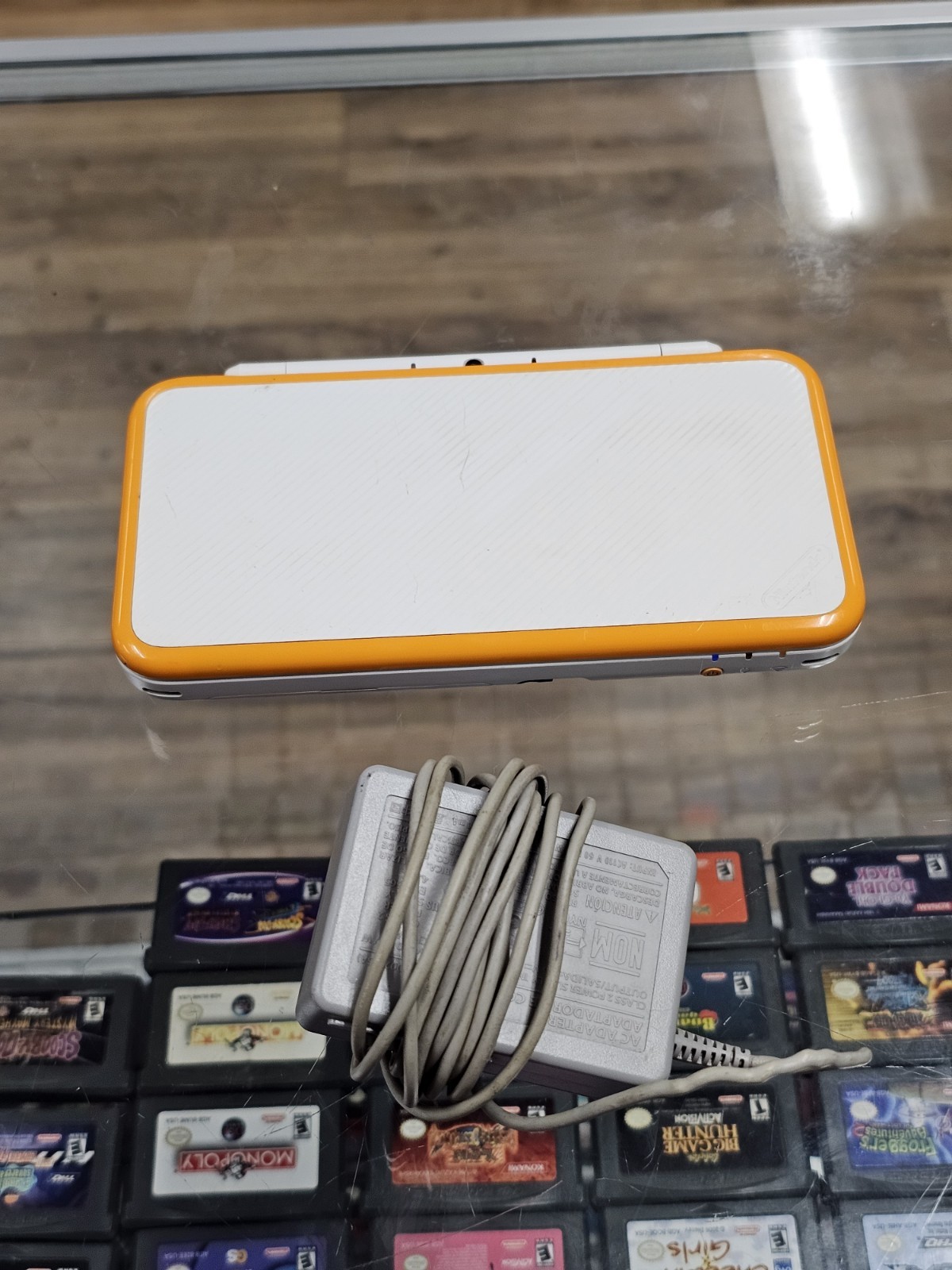 Nintendo 2DS XL Console White/Orange Tested With Games READ DESCRIPTION