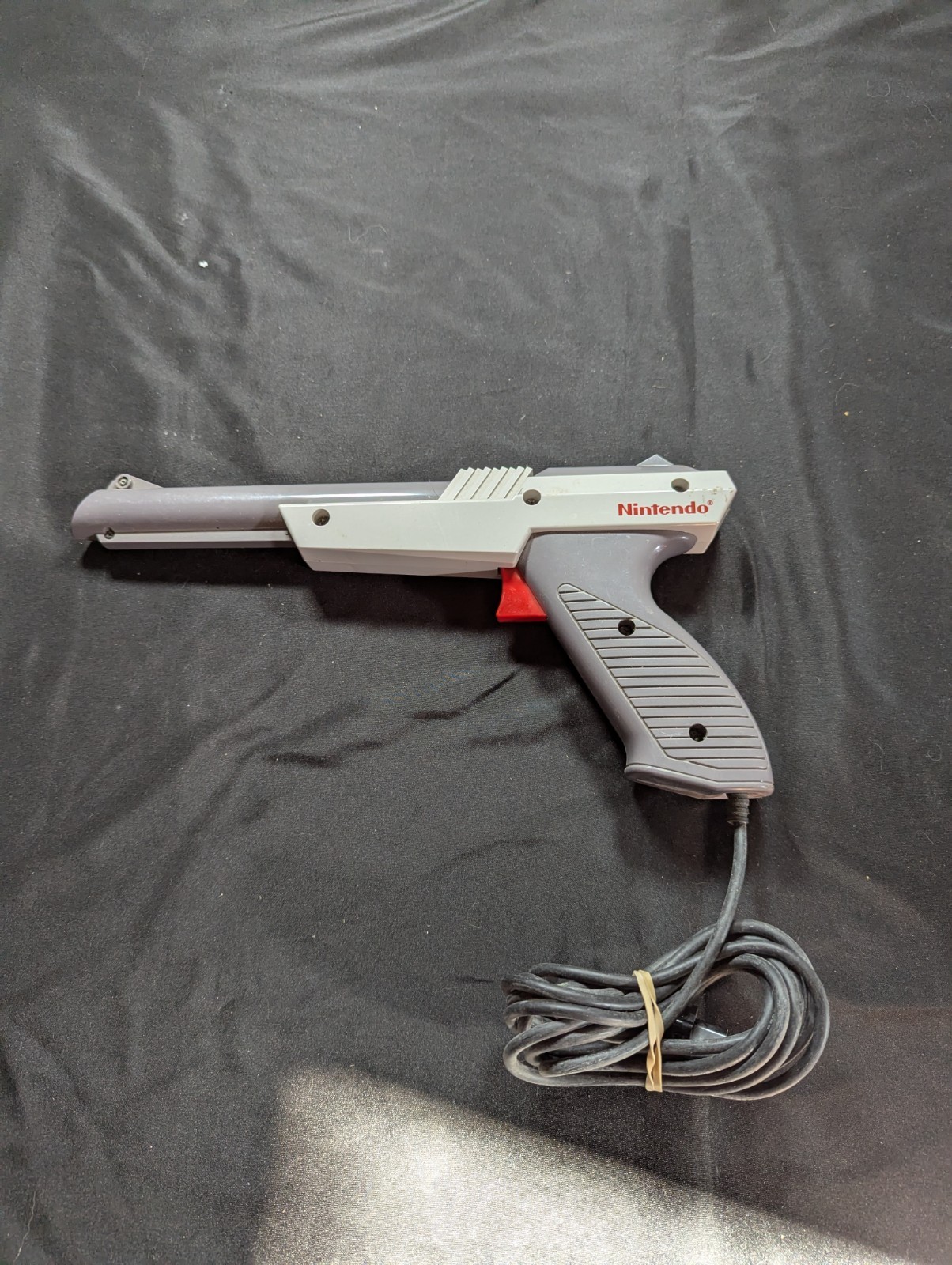 Nintendo NES Console Zapper Gun 2 Controllers Cables Tested Working