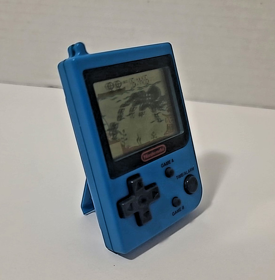 Vintage 1998 Nintendo Mini Classics – OCTOPUS + Extra New Batteries – Fast Ship!
