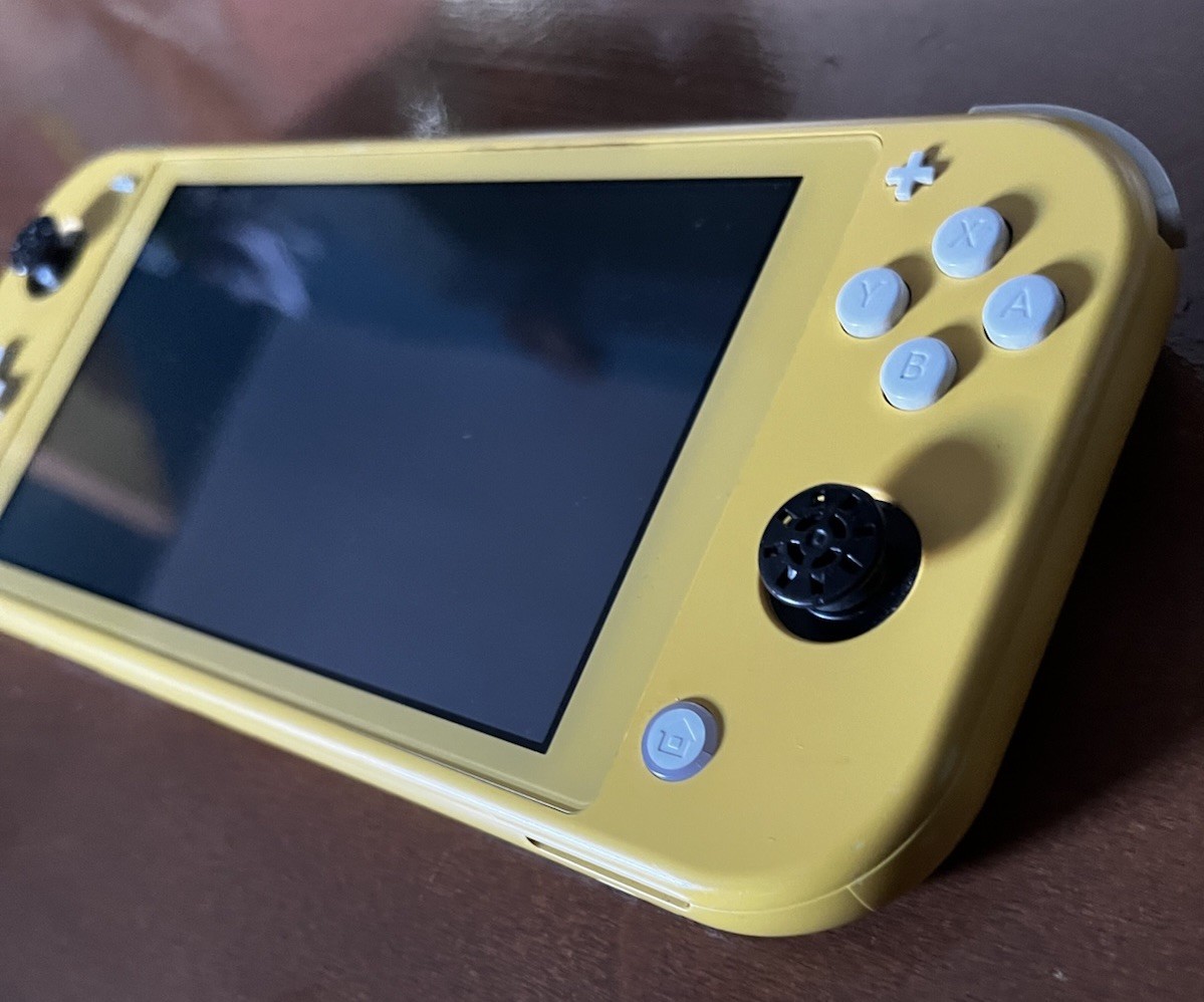 Nintendo Switch Lite 32GB Handheld Console – Yellow