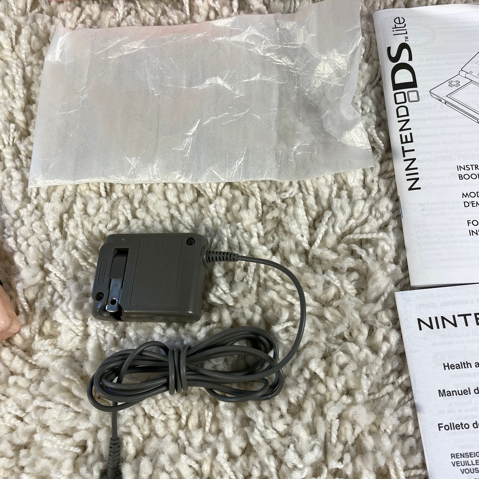Nintendo DS Lite Coral Rose Pink Handheld System USG-001 Complete In Box CIB