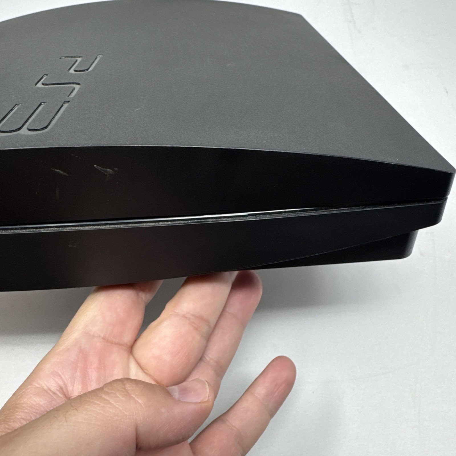 Sony PlayStation 3 Slim FW 4.70 – PS3 320GB Console Game System Only CECH-3001B