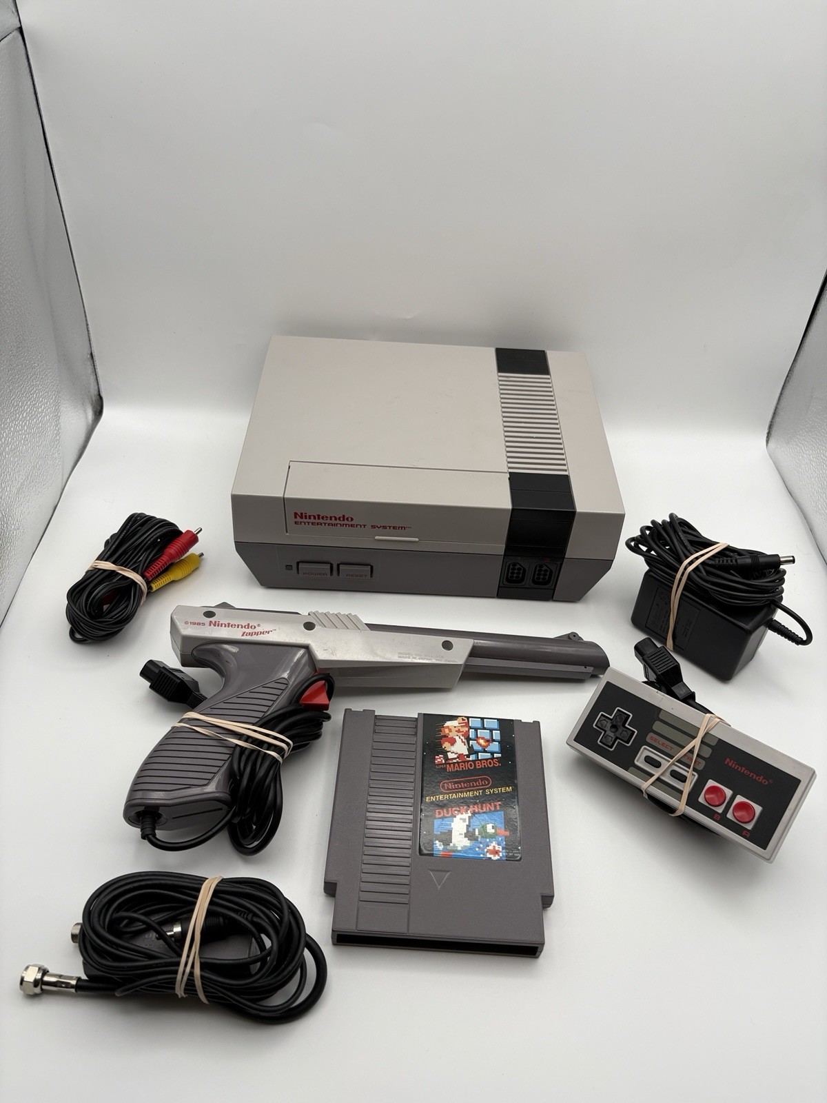 Nintendo NES Console Bundle W/ OEM Cables & Controller + Zapper & Mario DH CLEAN
