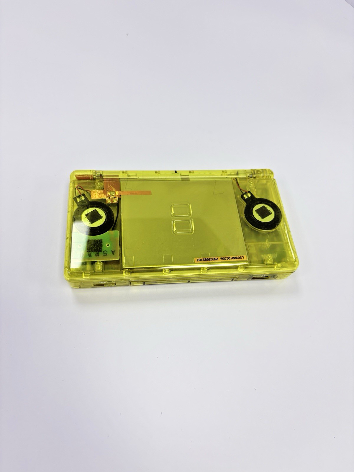 Refurbished Nintendo DS Lite – Transparent Yellow – New Shell