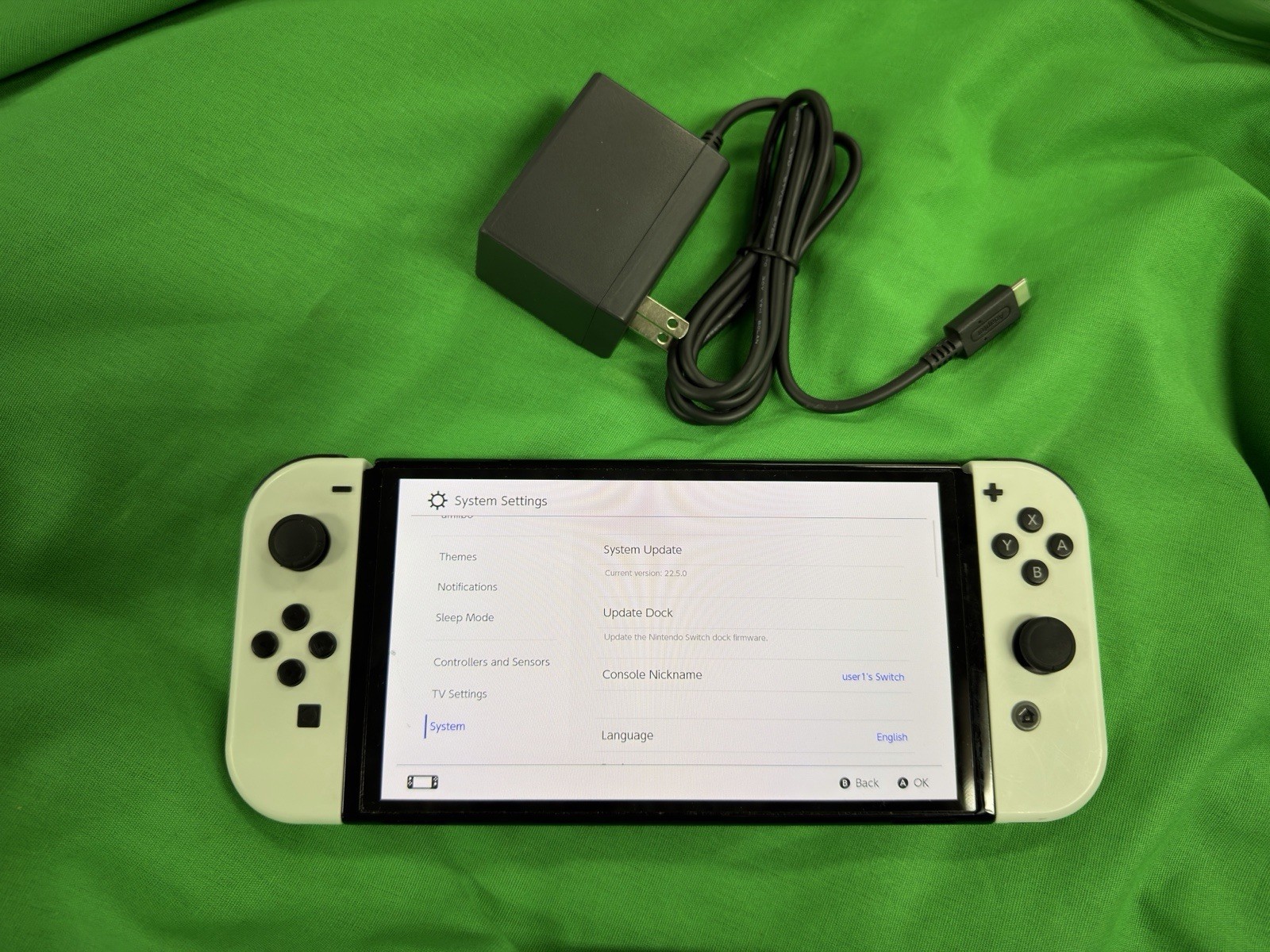 Nintendo Switch OLED – Console w/Charger