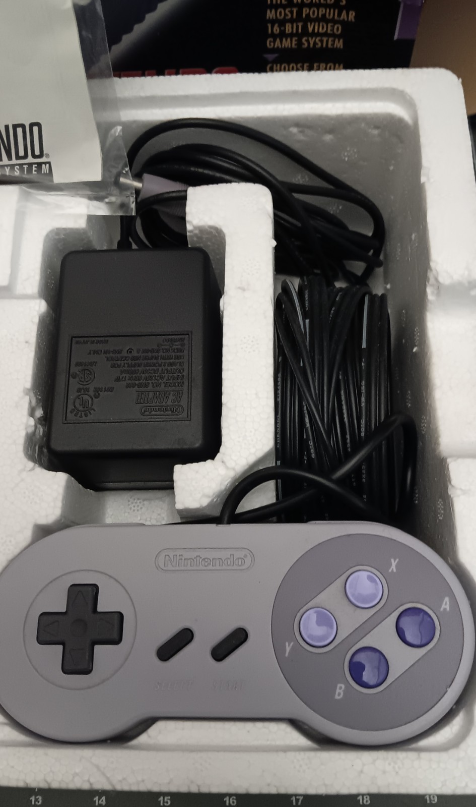 Super Nintendo SNES Jr Mini SNS-101 Console Control Deck Original UNUSED in Box