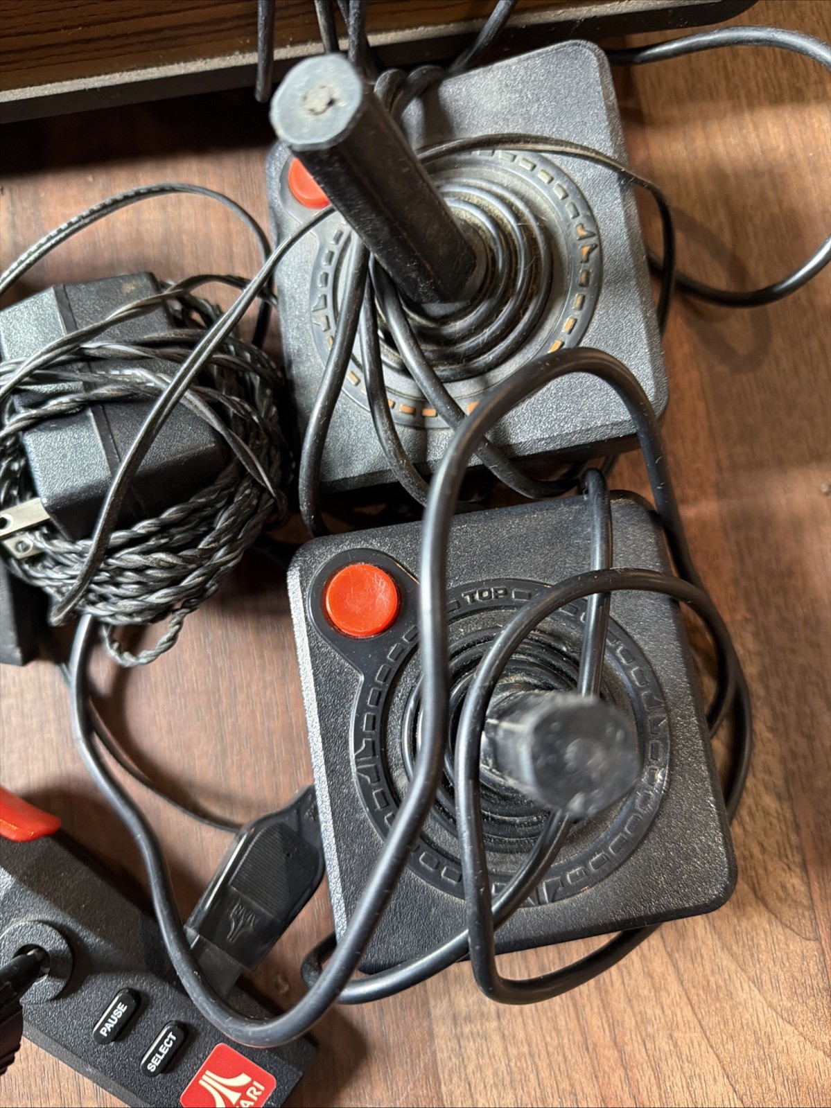 Atari 2600 Vintage Console 4 ControllersCX-2600 – Untested Games Lot Games
