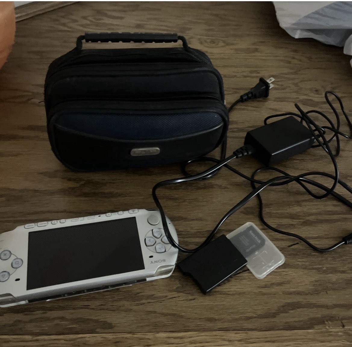 PSP-3000 Handheld System With Case READ