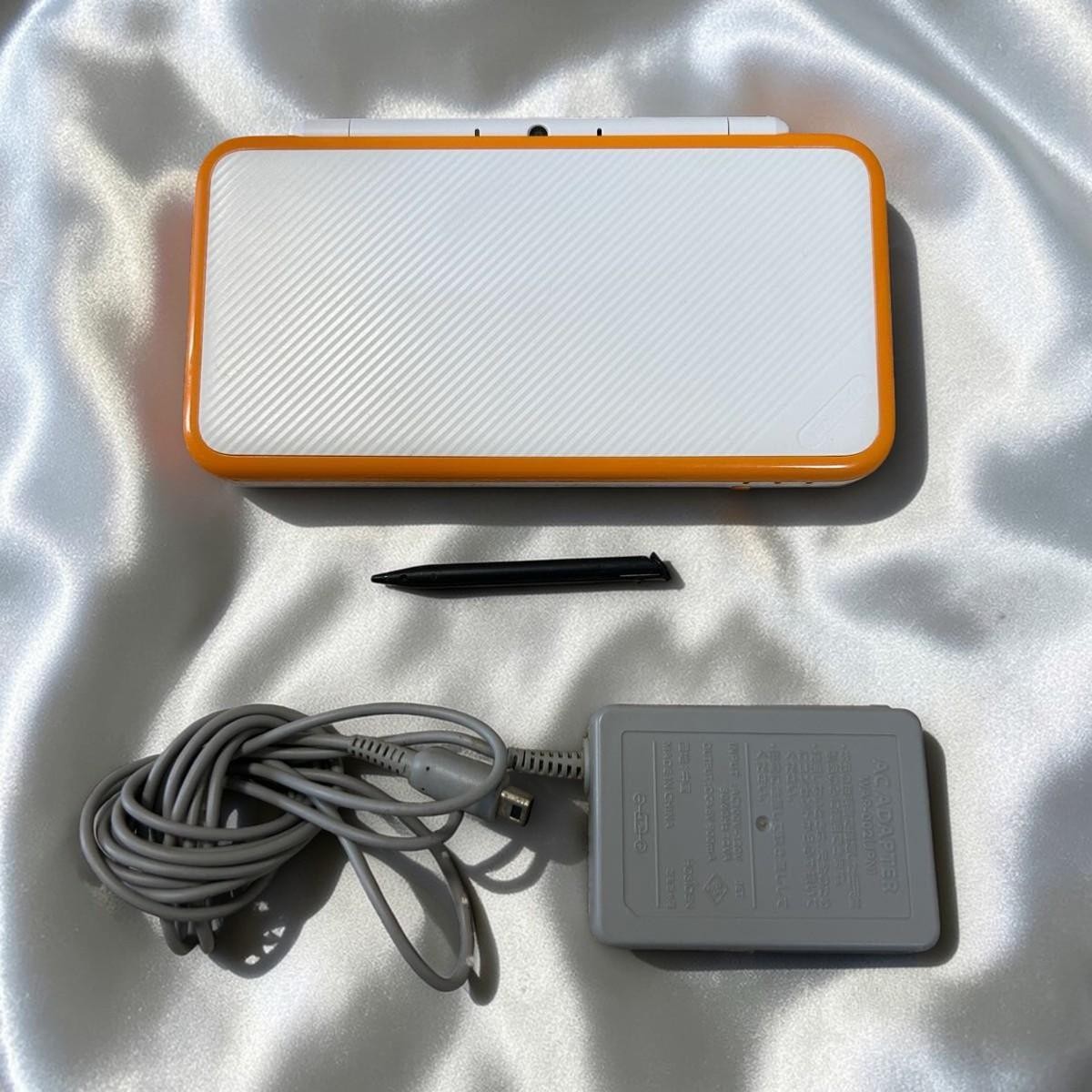 [EXC] New Nintendo 2DS XL LL White Orange Console Stylus Tested Japanese ver