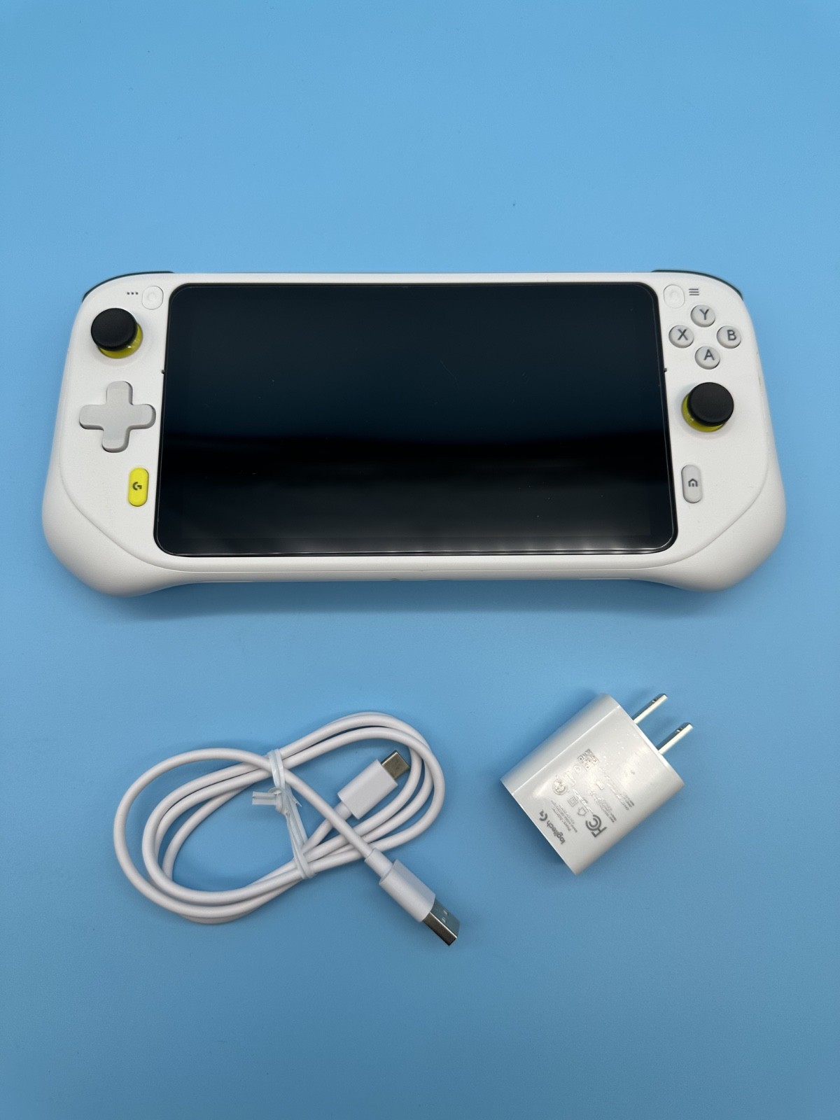 LOGITECH G Cloud Handheld Gaming Console 64GB White w/ Case Box Charger VG