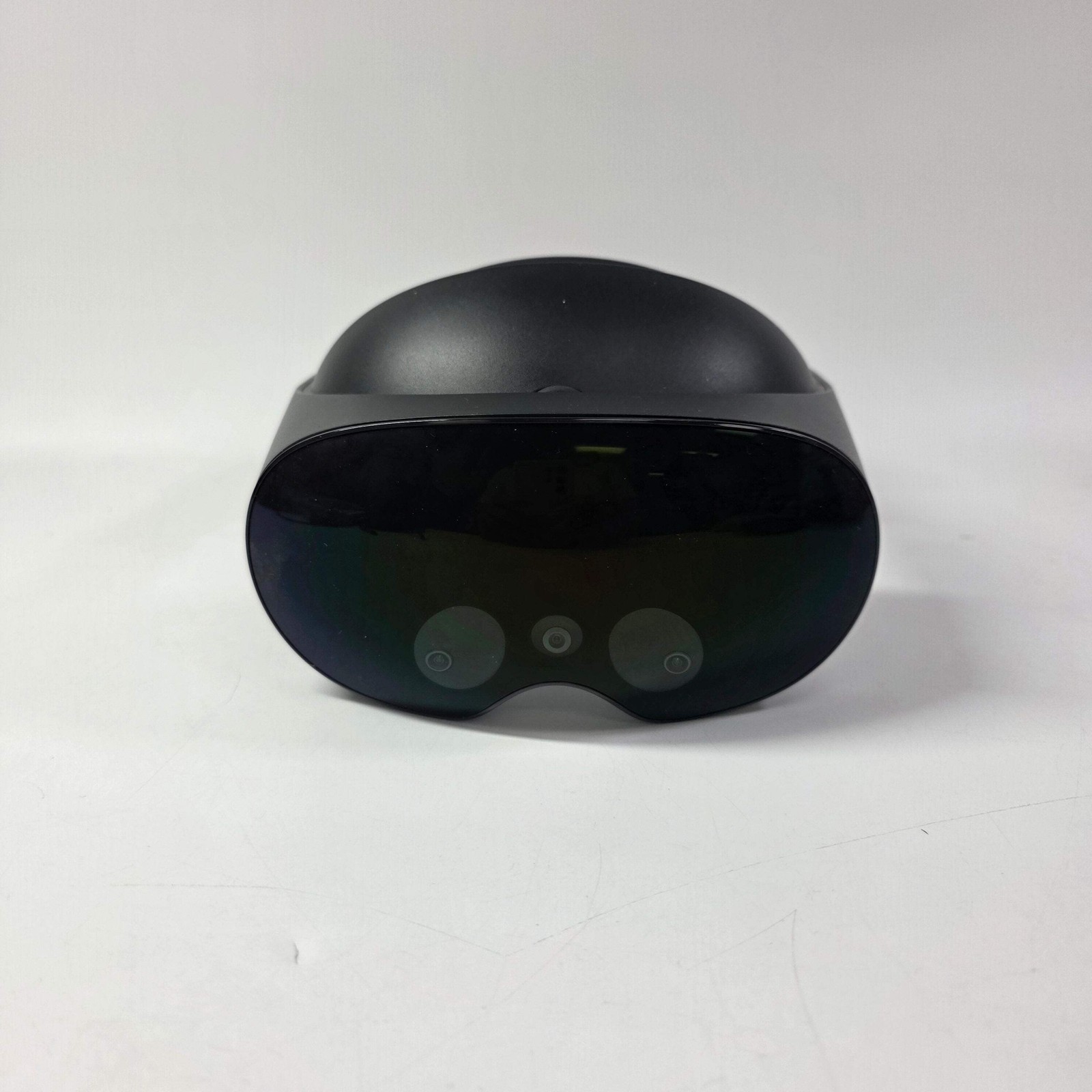 Meta Quest Pro 256GB Standalone All-in-One VR Headset DK94EC