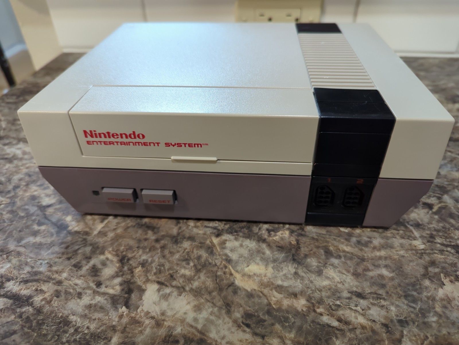 VERY CLEAN Nintendo NES Action Set Console – Complete In Box – Tested