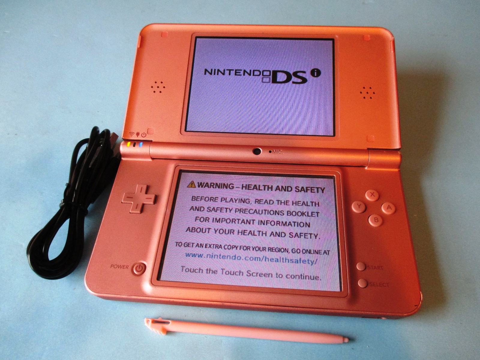 Nintendo DSi XL Metallic Rose Handheld System w/Charger FREE Shipping!