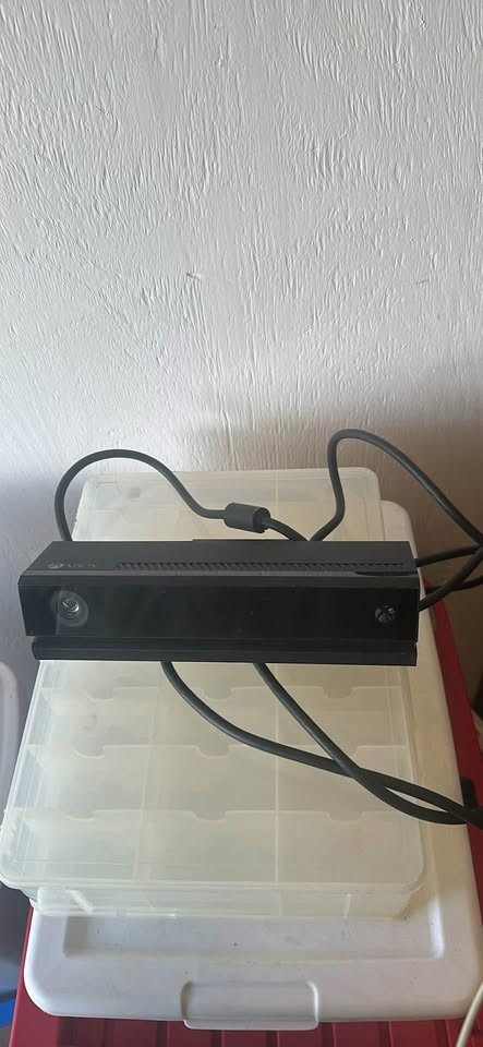Microsoft Xbox One 500GB Console – Black (Kinect Sensor Included)