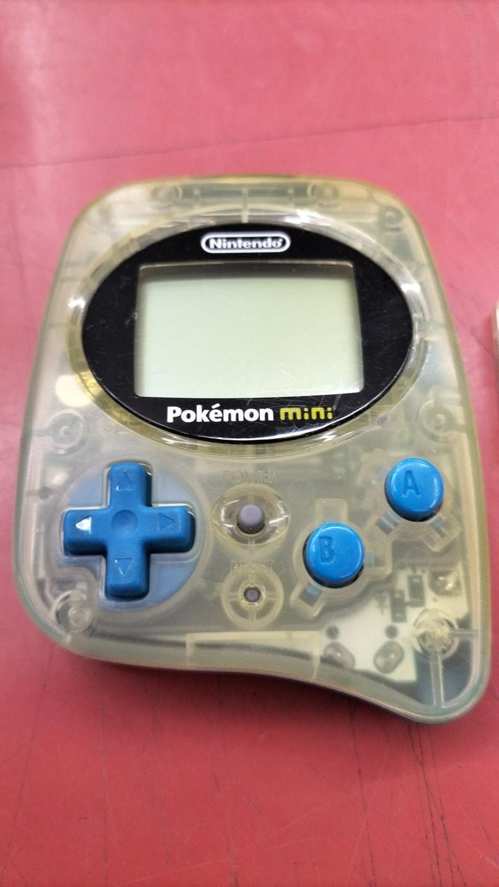 POKEMON MINI Model MIN 001 NINTENDO