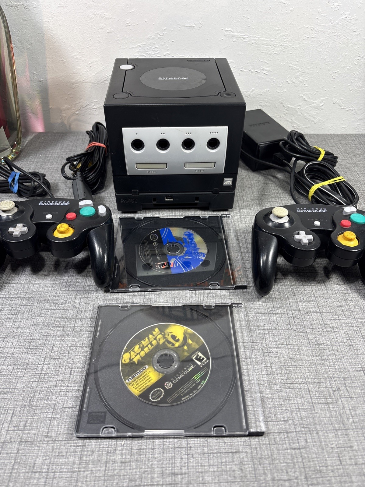 Nintendo GameCube Bundle JETBLACK Console 2 Controllers + Official gameboyPlayer