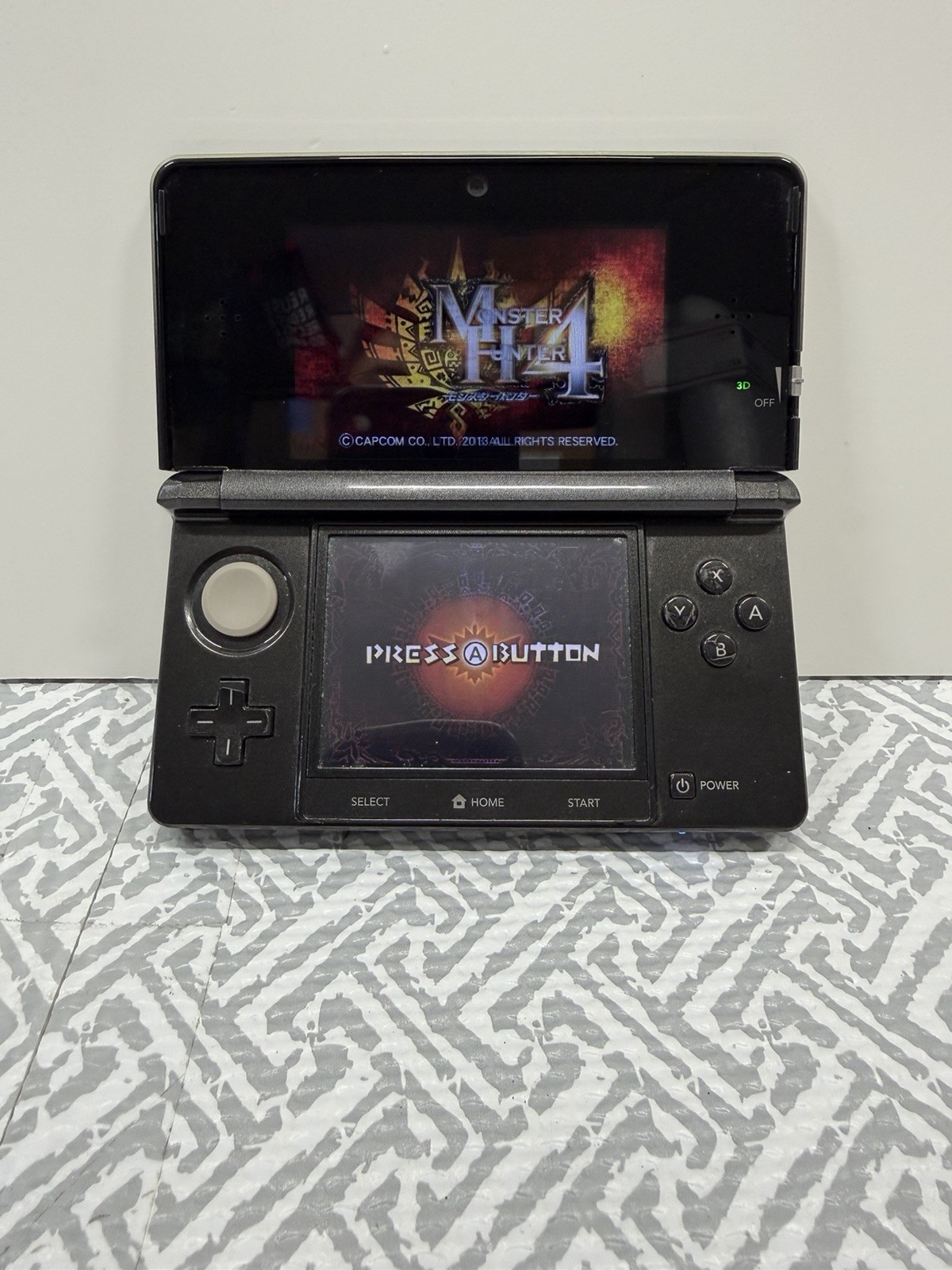Nintendo 3DS Cosmo Black Console CTR-001 Japan Import Bundle – Monster Hunter 4