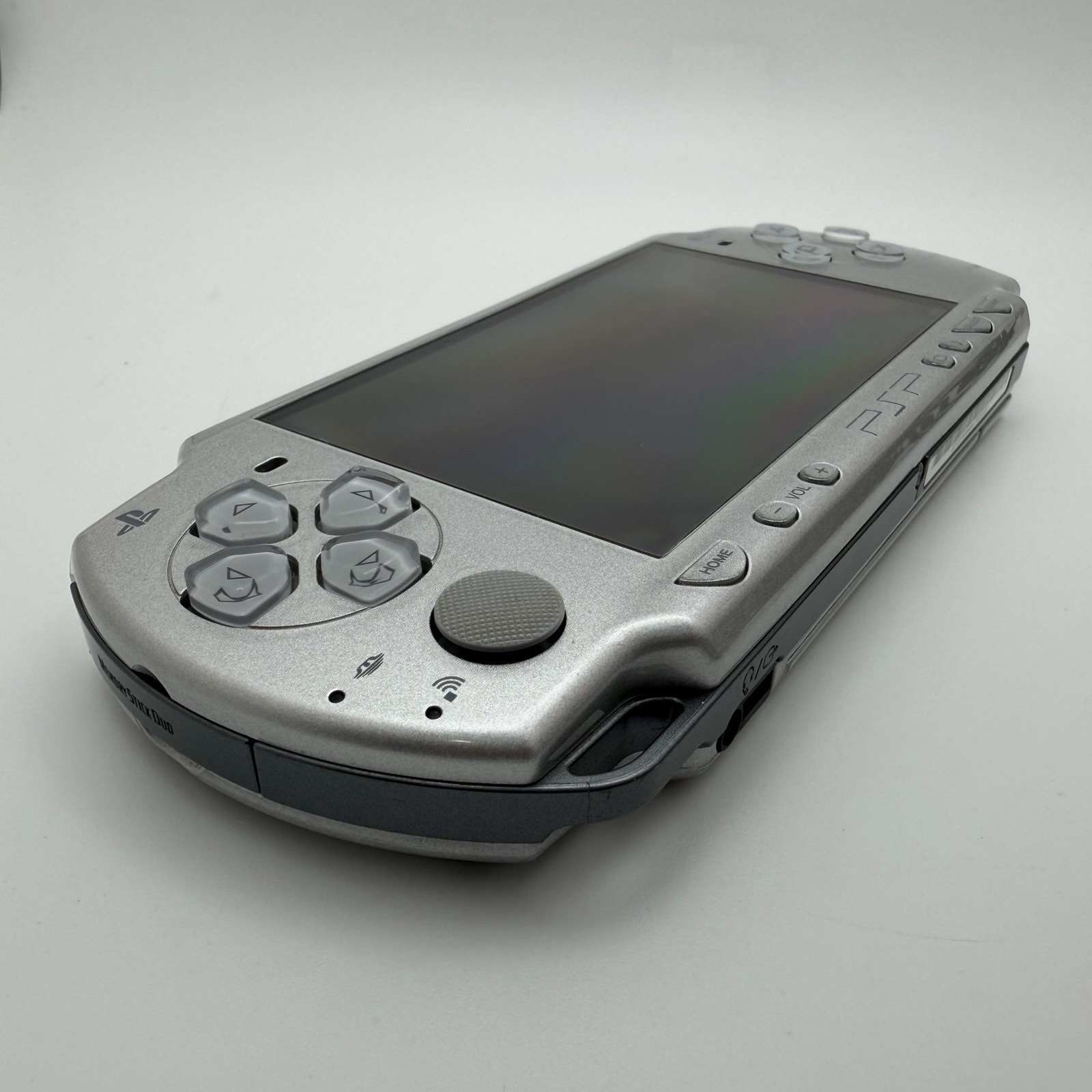 Sony PlayStation Portable Silver PSP-2001 w/ Memory Card and Game [TESTED/WORKS]