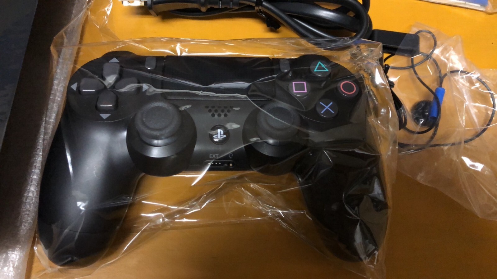 PS4 PlayStation 4 Pro Console MONSTER HUNTER WORLD LIOLAEUS EDITION