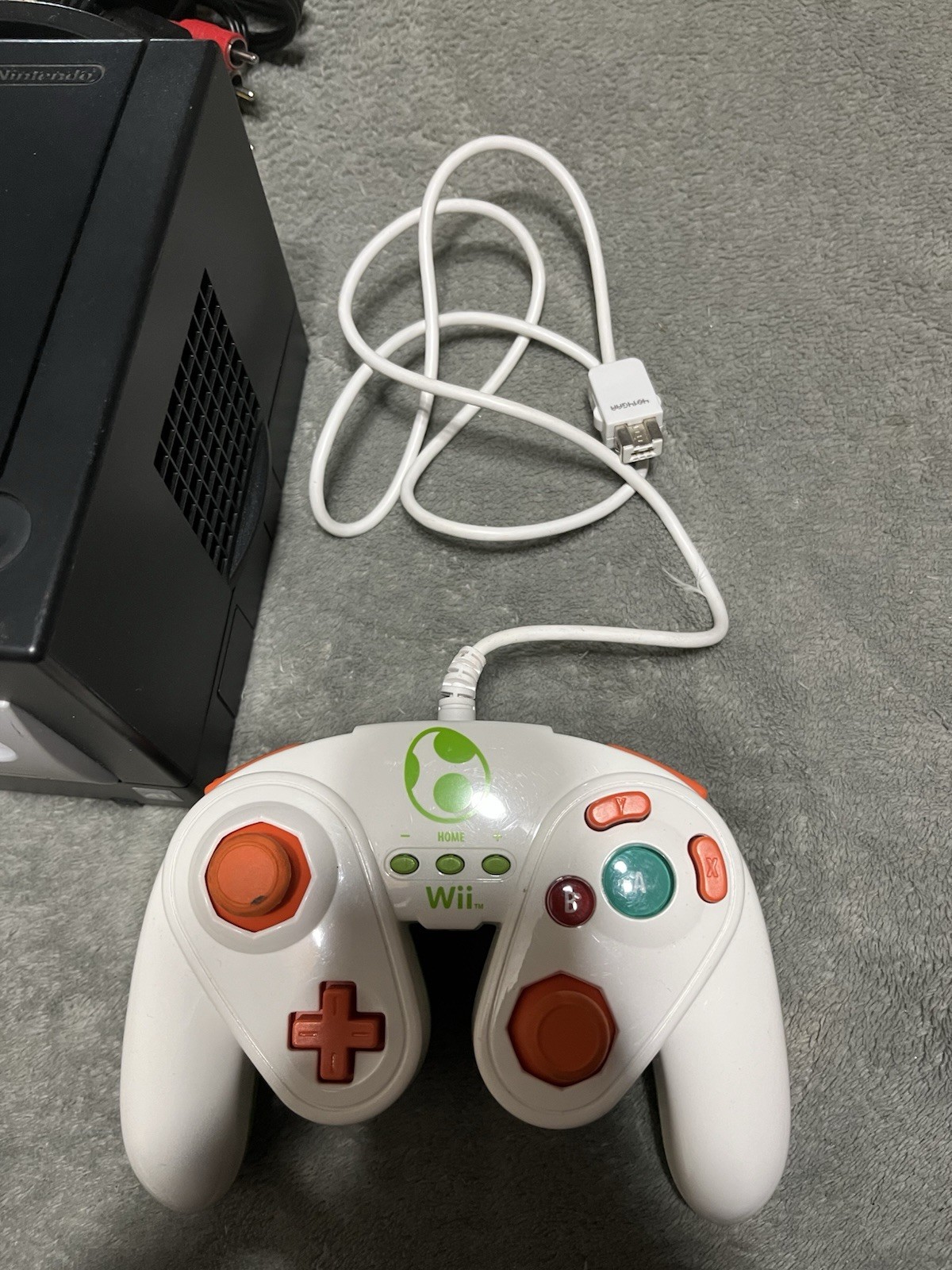 Nintendo GameCube DOL-101(USA) Black Console with Yoshi Controller and Cables