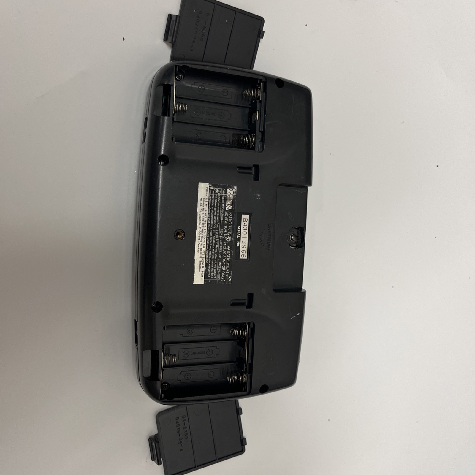 Sega Game Gear – Console for Parts or Repair, Does Not Power On – Model 2110K