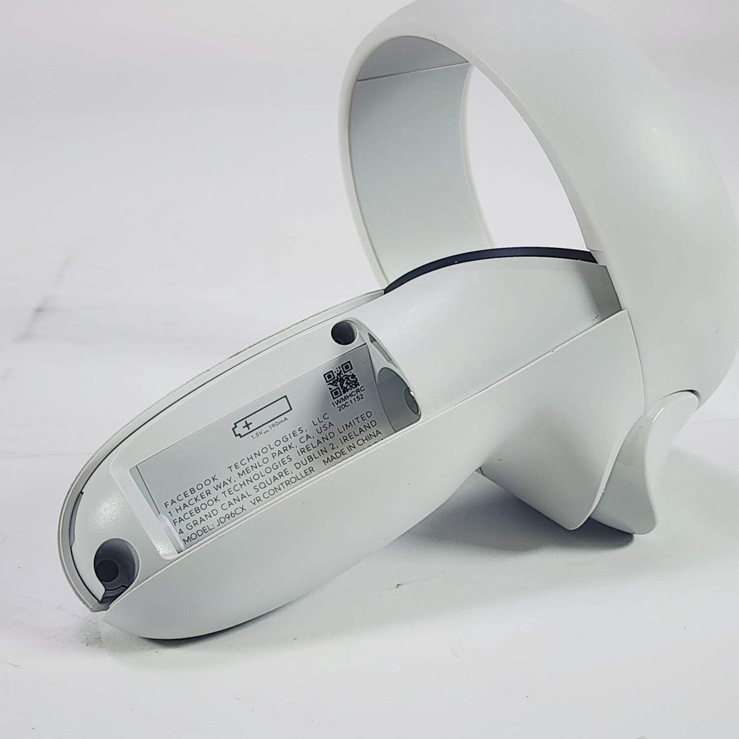 Oculus Quest 2 64GB Standalone All-in-One VR Headset KW49CM