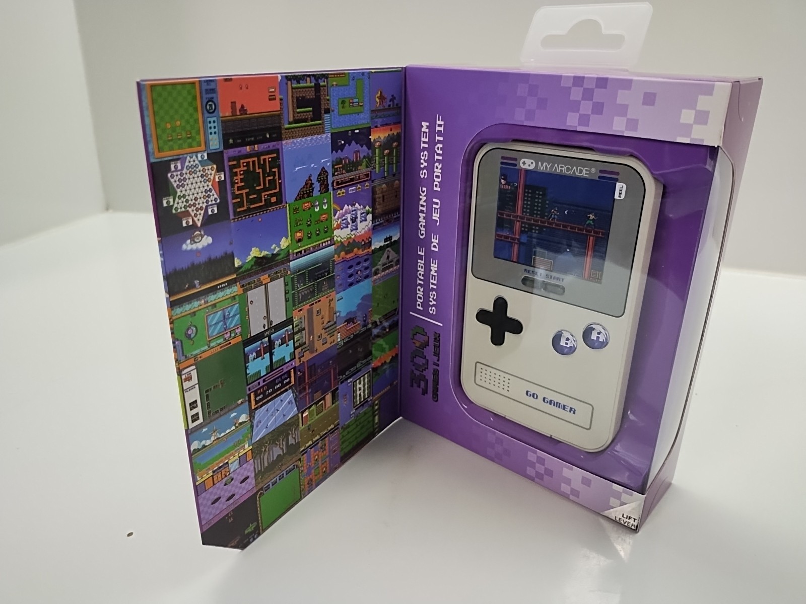 My Arcade Go Gamer Classic 300 Retro Games Portable Gaming System (B14)