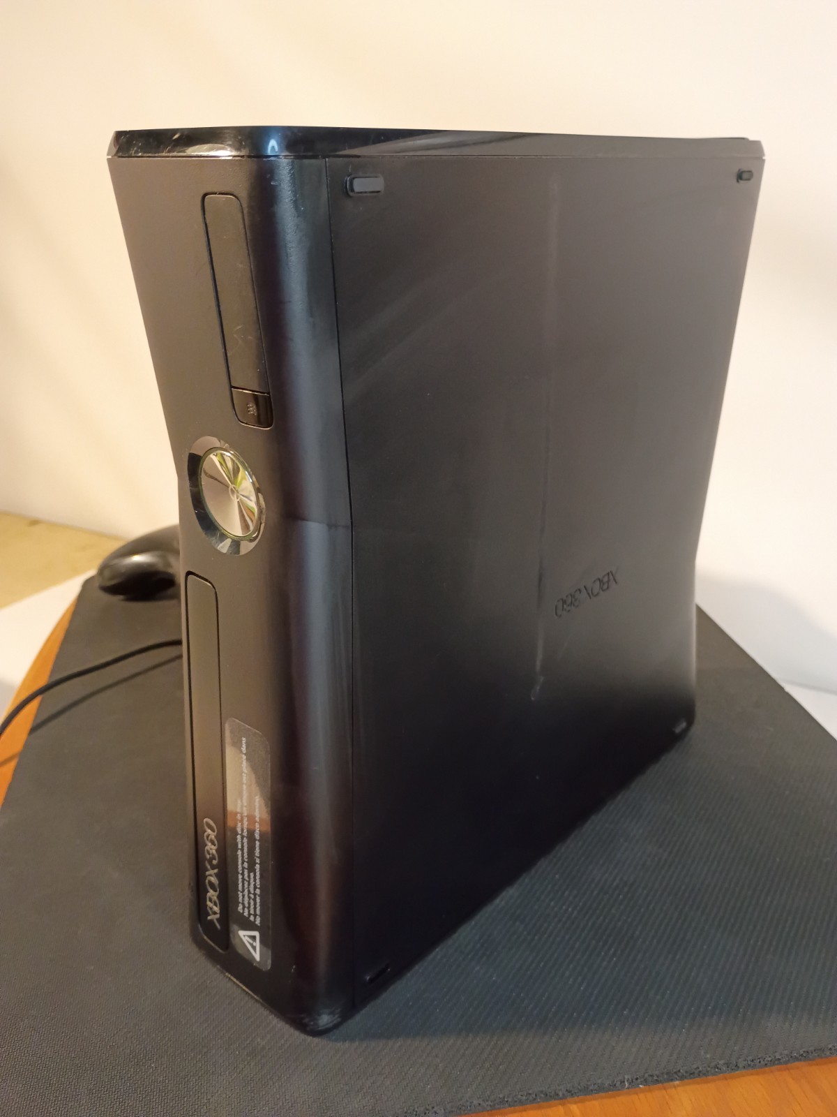 Xbox 360 Slim Console Kinect Bundle w/ 8 Games & Cords 250gb – Tested Working
