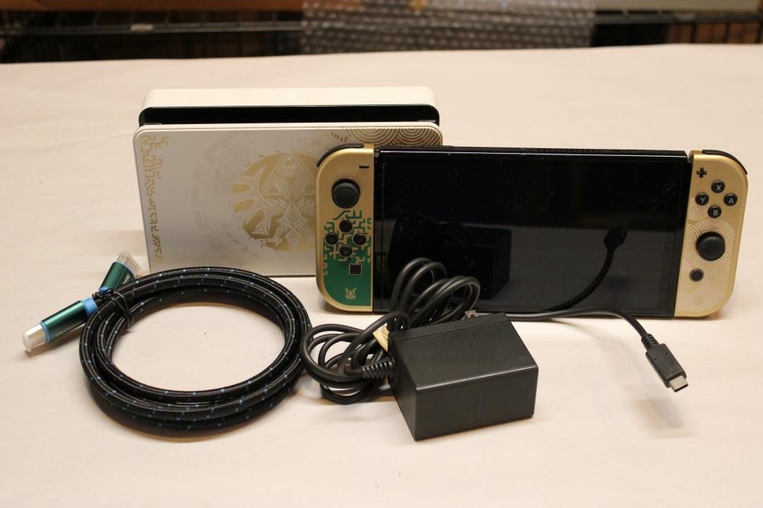 Nintendo Switch OLED Model The Legend of Zelda: Tears of the Kingdom Edition